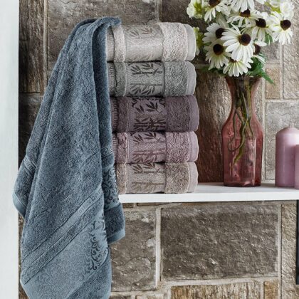 B074 70X140 cm 12 eur , 50x90 cm 8 eur