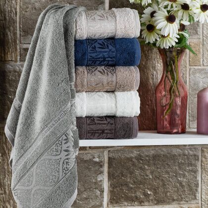 B076 70X140 cm 12 eur , 50x90 cm 8 eur