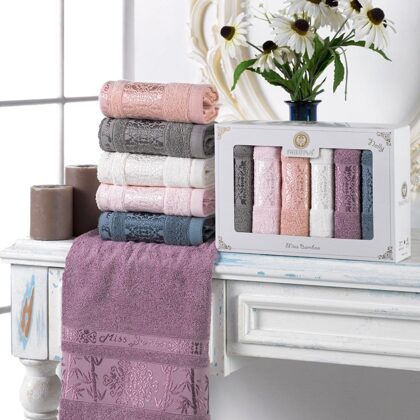 B077 70X140 cm 12 eur , 50x90 cm 8 eur