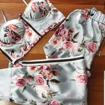 A26 Izmēri no S līdz XL , 30 eur 