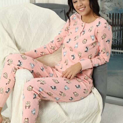 IP05 Izmēri no S līdz XL , sastāvs 95% kokvilna 5% elastāns , 19 eur