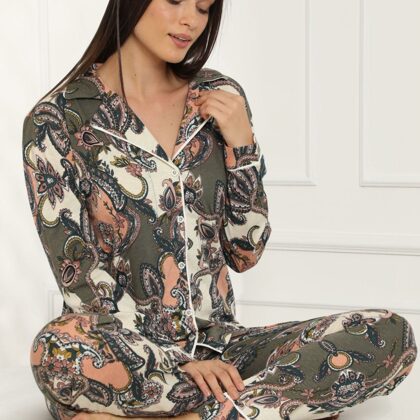 IP16 Izmēri no S līdz XL , sastāvs 95% kokvilna 5% elastāns , 19 eur