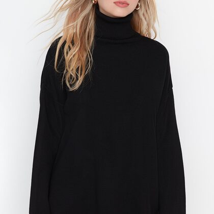 TM  003  S M L  100% akrils  19 eur