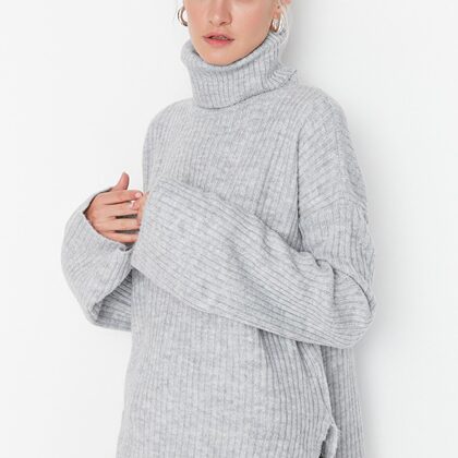 TM  005  S M L  80% akrils 20% poliesters  22 eur