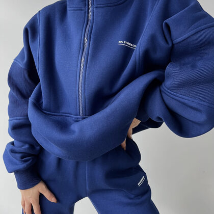 MK   052   S M L   49 eur 