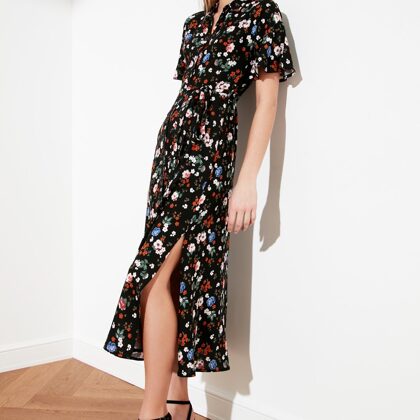 KTR30 Izmēri no 38 līdz 42 , 90% viskoze 10% poliesters , 20 eur