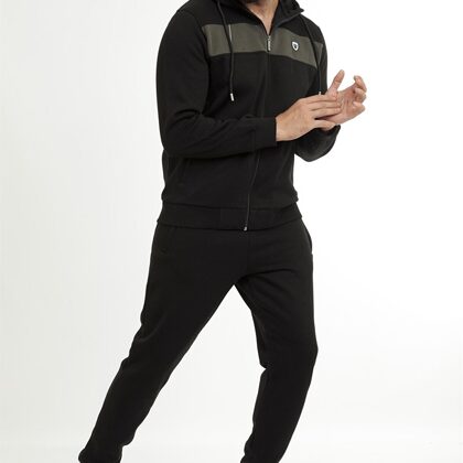 MF 05 Izmēri no M līdz XXL 70% kokvilna 30% poliesters 59 eur