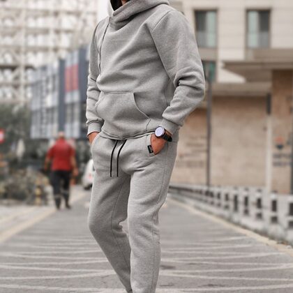 MD32 Izmēri no S līdz XL 85% kokvilna 15% poliesters 45 eur