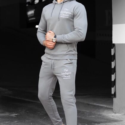 MD30 Izmērs L , 50% kokvilna 50% poliesters , 42 eur