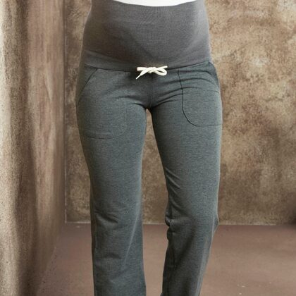 GB 05 Izmēri no 38 līdz 46 , 70% kokvilna 24 % poliesters 6% elastāns , 15 eur