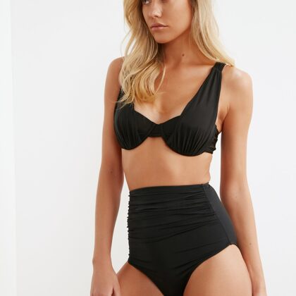 AA 001 apakša Izmēri no 34 līdz 42 , 12 eur