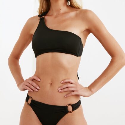 AA 011 apakša Izmēri no 34 līdz 42 , 12 eur