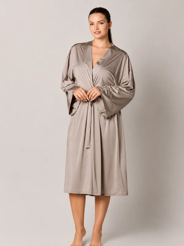 Halāts, 2XL izmērs/ cena 40 eur/83%poliamīds, 17% elastāns