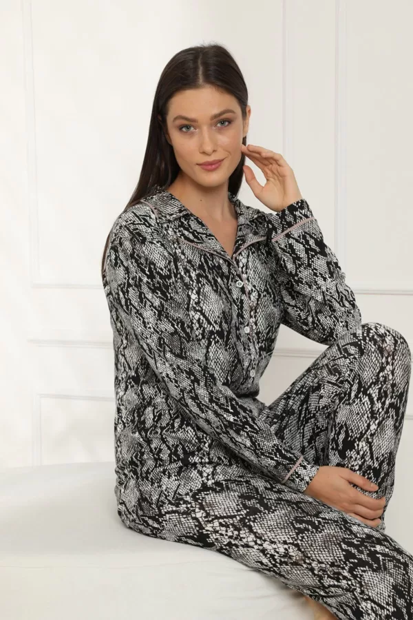 IP01 Izmēri no S līdz XL , sastāvs 95%kokvilna 5%elastāns , cena 19 eur