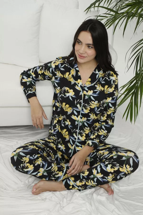 IP08 Izmēri no S līdz XL , sastāvs 95% kokvilna 5% elastāns, 19 eur