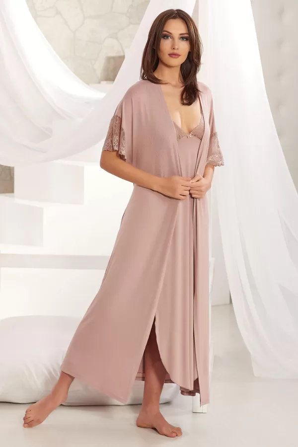 SK 24 Izmēri no S līdz XL , 95% viskoze 5% elastāns , 39 eur