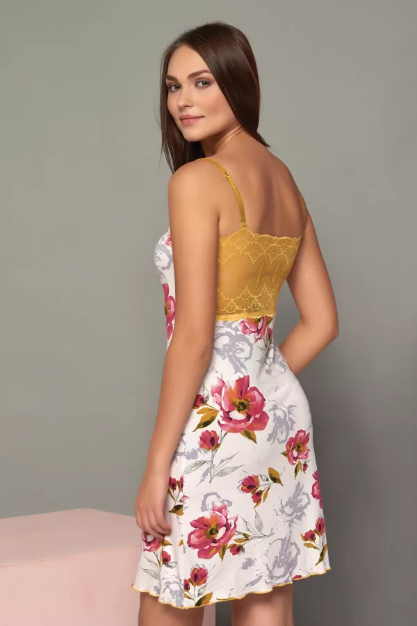 SN15 Izmēri no S līdz XL , sastāvs 95% viskoze 5% elastāns , 15 eur