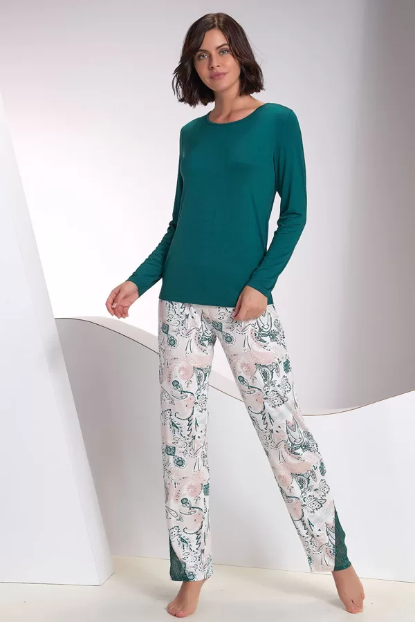 SP12 Izmēri no S līdz L , 95% viskoze 5% elastāns , 19 eur