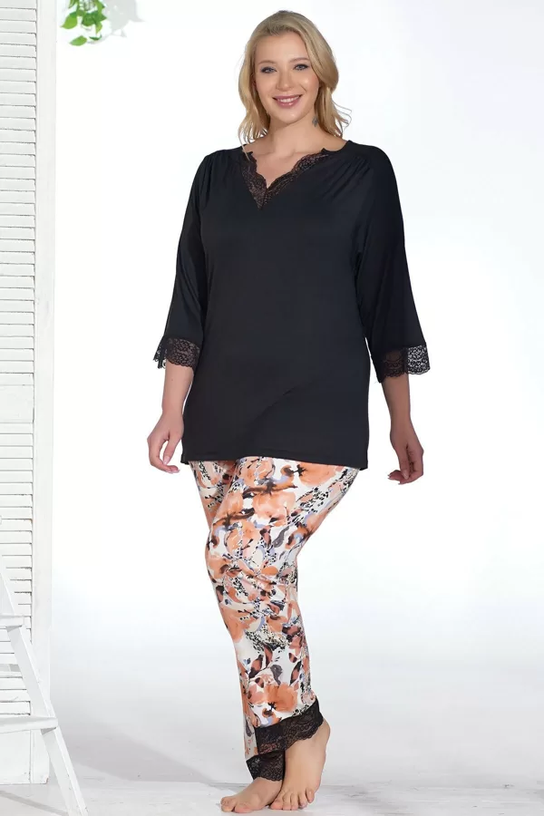 SP 15 Izmēri no 2XL līdz 4XL 95% viskoze 5% likra, 25 eur