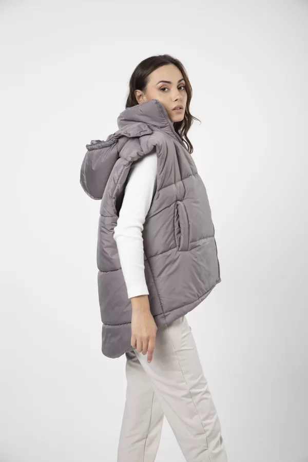 VO04 OVERSIZE 39 eur IZPĀRDOTS