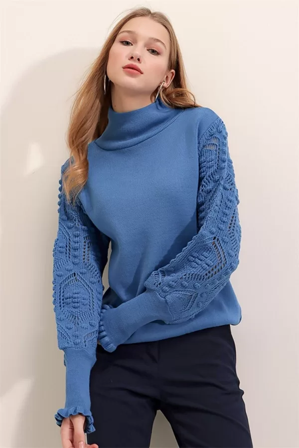 AF  010  Izmēri no S līdz XXL  100% akrils   23 eur