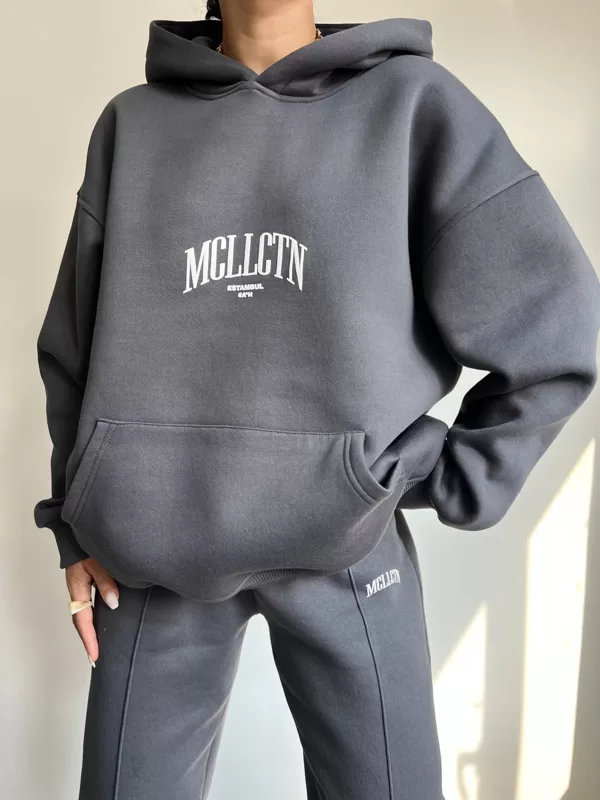 MK   017  S M L  cena 49 eur 