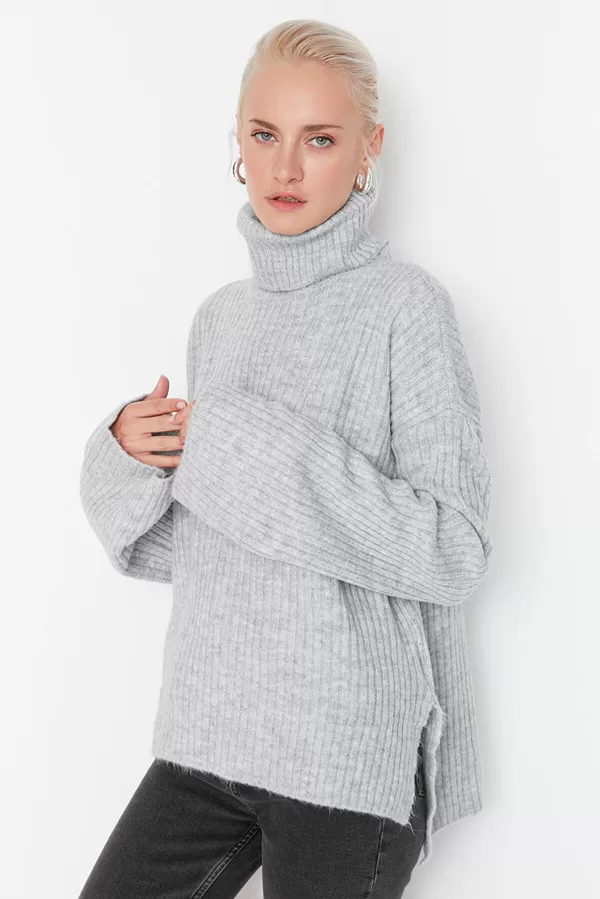 TM  005  S M L  80% akrils 20% poliesters  22 eur