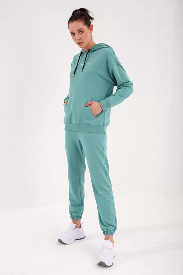 TLS 009 Izmēri no S līdz 2XL , 77% kokvilna 17% poliesters 6% elastāns , 39 eur