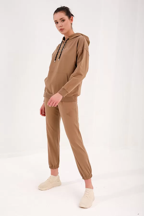 TLS 016 Izmēri no S līdz 2XL , 77% kokvilna 17% poliesters 6% elastāns , 39 eur