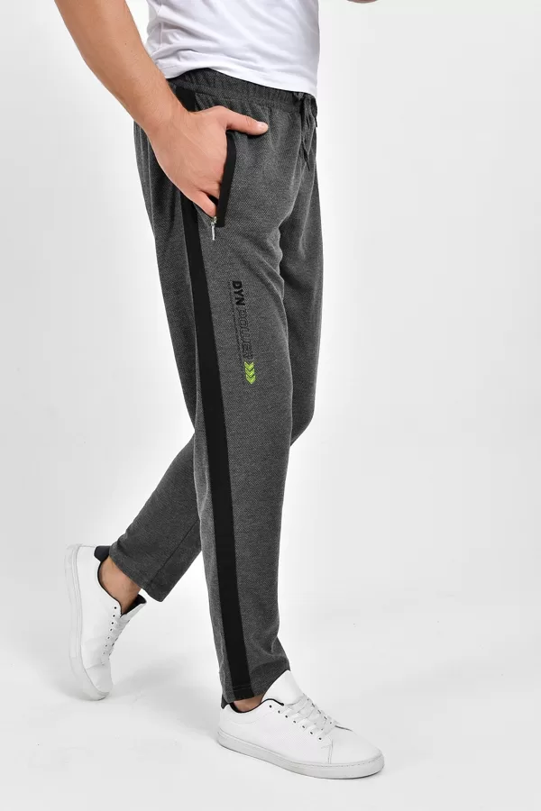 BD 01 Izmēri no S līdz 2XL , 75% kokvilna 20% poliesters 5% likra , 20 eur