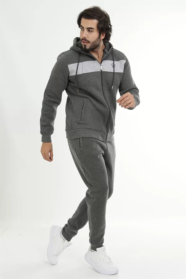 MF 03 Izmēri no M līdz XXL 70% kokvilna 30% poliesters 59 eur