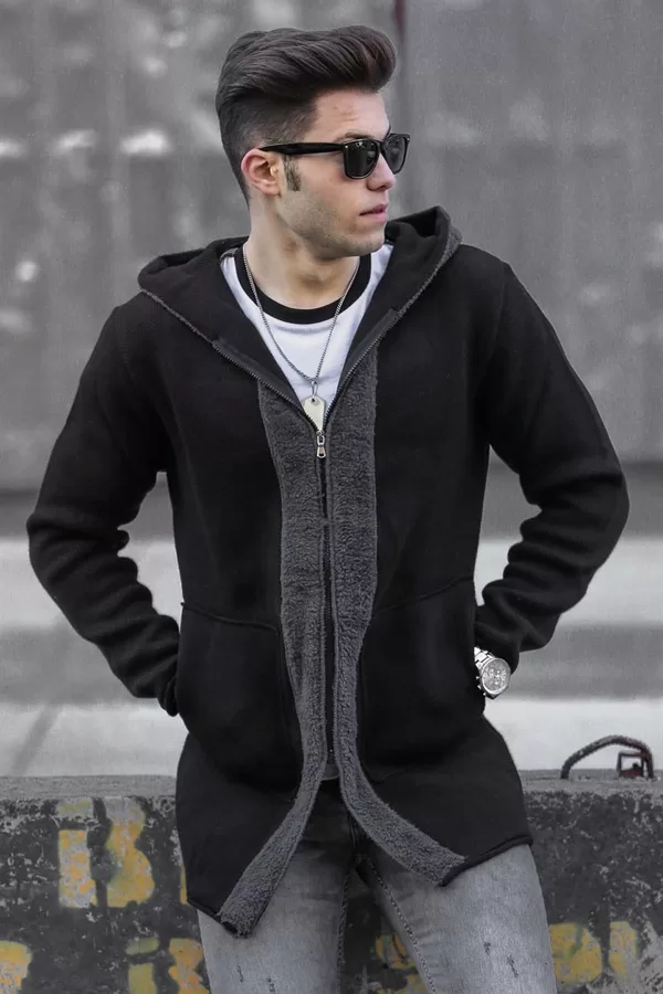 MD012 Izmēri no S līdz XL, 100% akrils , 15 eur, pieejama 2 krāsās