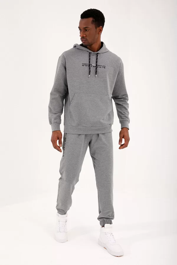 TL 012 Izmēri no S līdz 2XL , 77% kokvilna 17% poliesters 6% elastāns , 45 eur