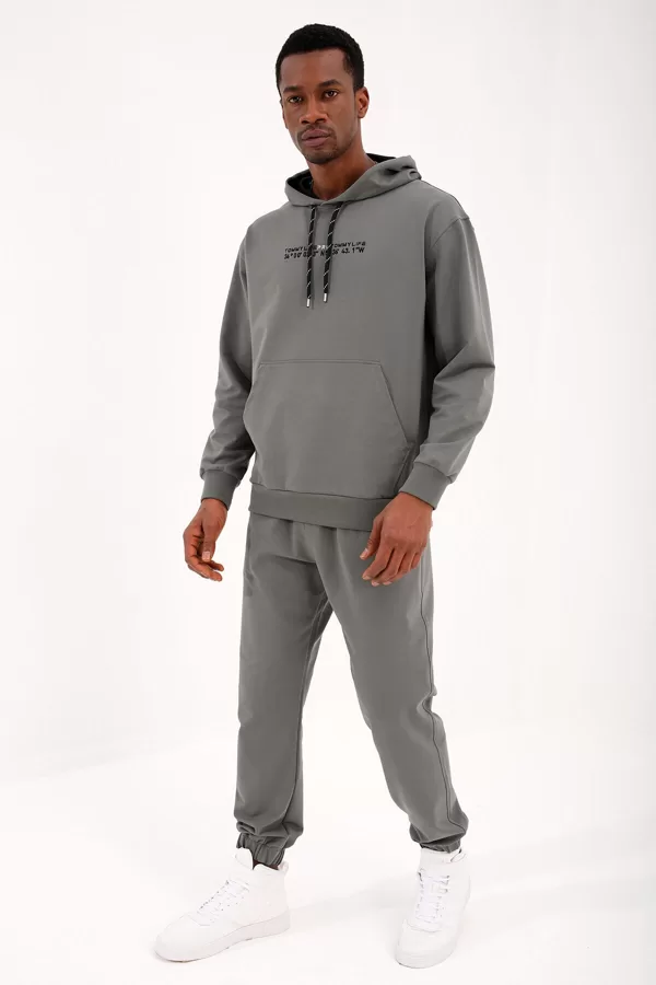 TL 019 Izmēri no S līdz 2XL , 77% kokvilna 17% poliesters 6% elastāns , 45 eur