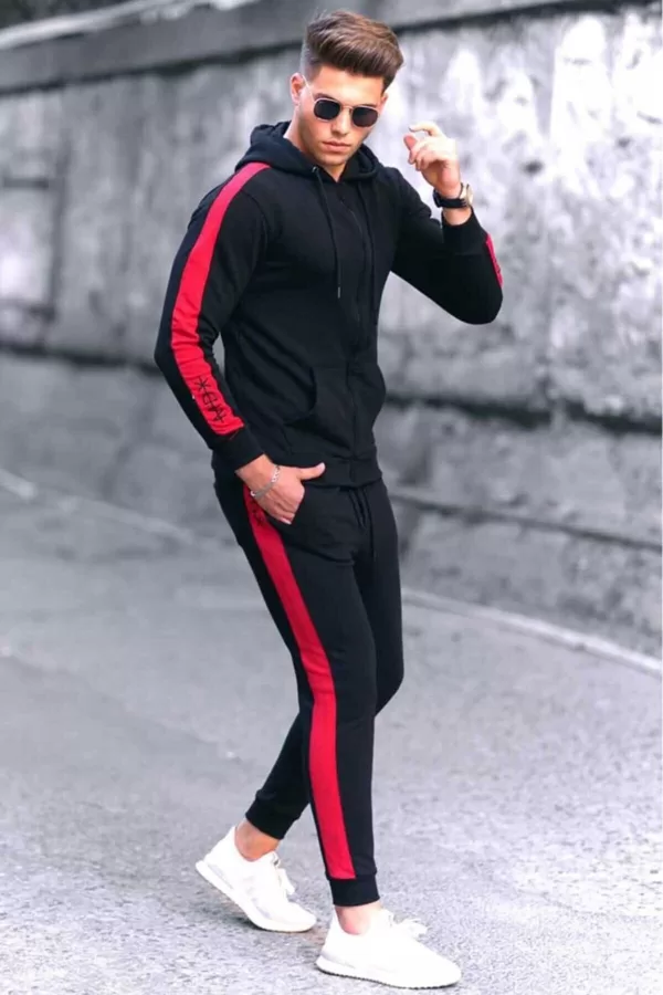 MD26 Izmēri S , L , XL , 50% kokvilna 50% poliesters , 45 eur