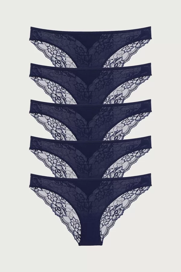 NC21  Izmēri no 2XL līdz 4XL 5 gab komplekts 15 eur mežģīņu