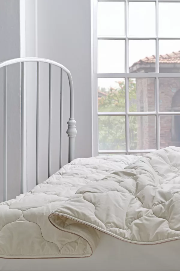 YAT 02 Izmērs 195X215 cm , 100% vilna, 79 eur