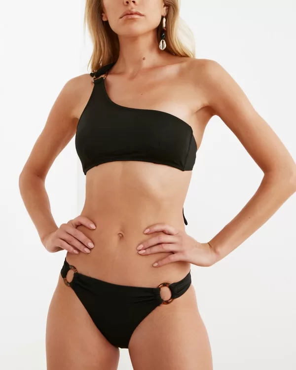AA 011 apakša Izmēri no 34 līdz 42 , 12 eur