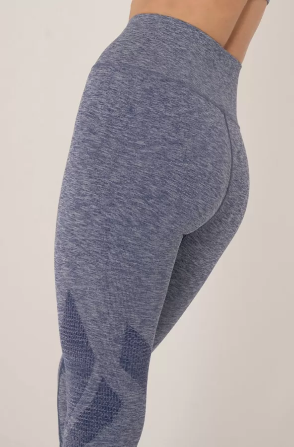 CUL 004 Izmēri no XS līdz L , 48% poliamīds 44% oliesters 8% elastāns , 22 eur