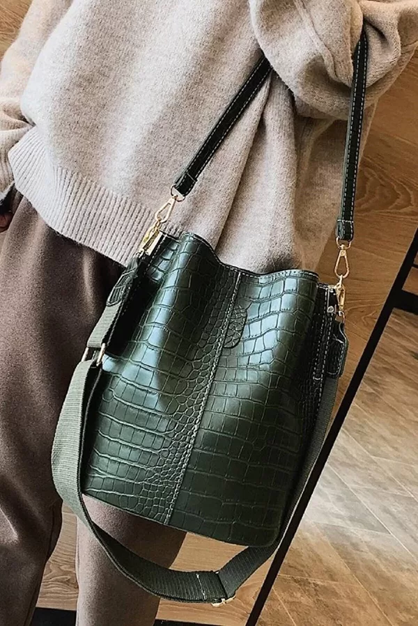 AC 01 19 eur