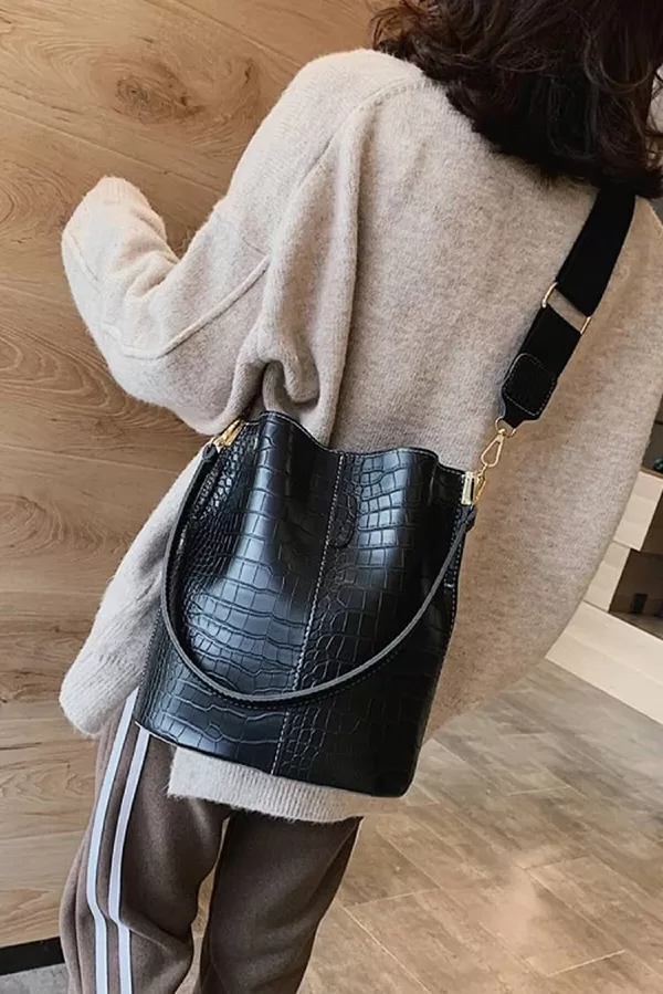 AC 02 19 eur