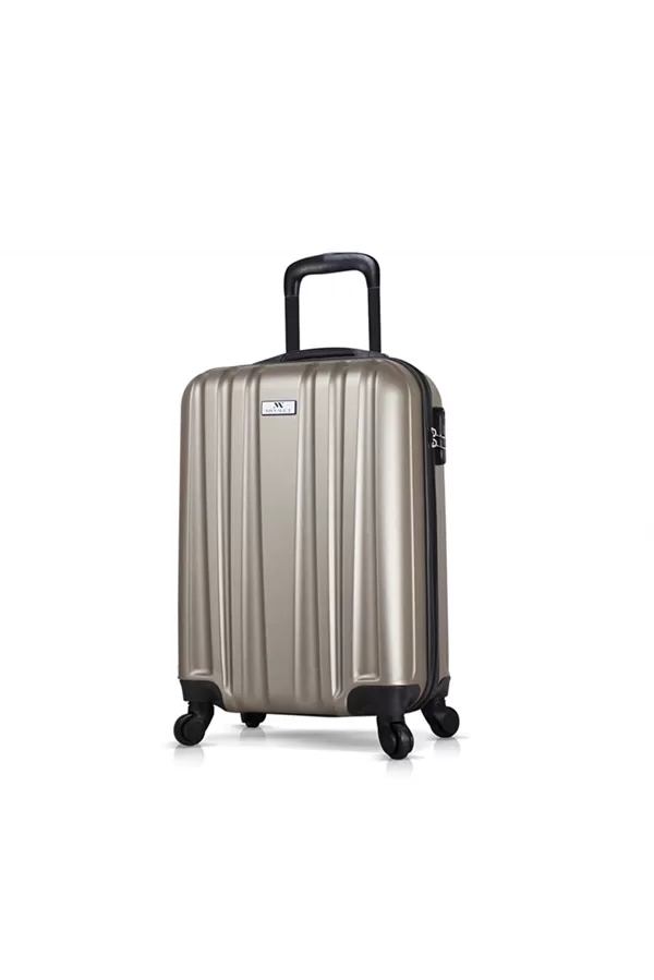 KM 003 Izmērs 56x36x24  svars 2,5 kg   cena 60 eur 